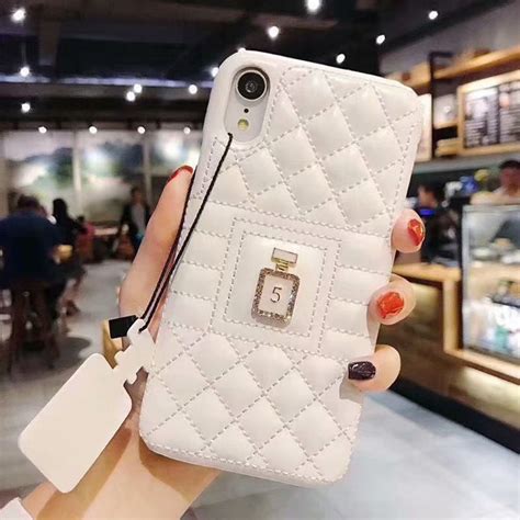 chanel perfume case iphone 8